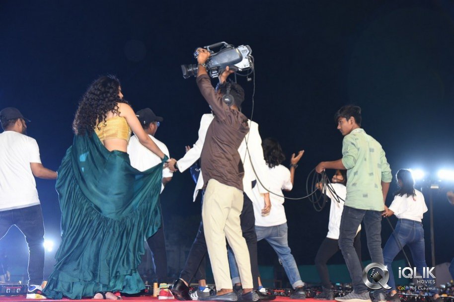 Jathi-Ratnalu-Pre-Release-Event